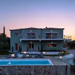 Dimelli Luxury * Ermioni