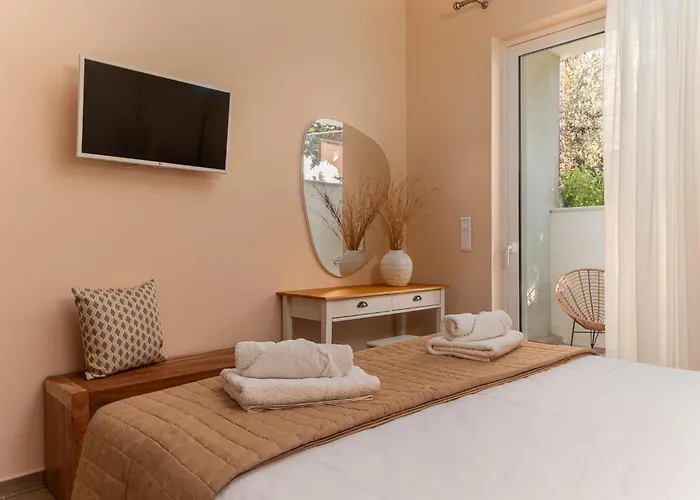 Dimelli Luxury Ermioni